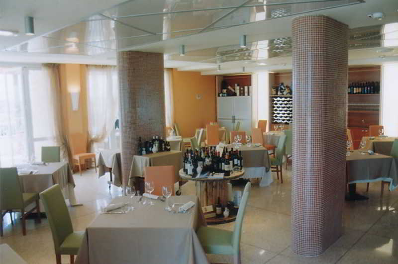 Ibis Styles Bari Giovinazzo Hotel Restaurante foto